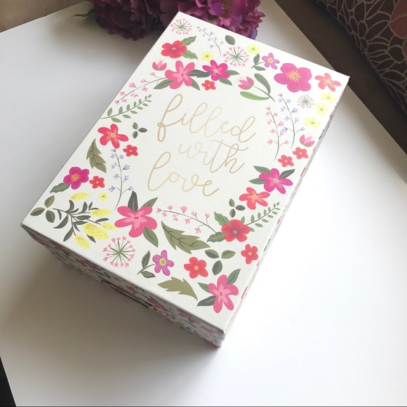 NWT VS MYSTERY box sports bras - Picture 3 of 6